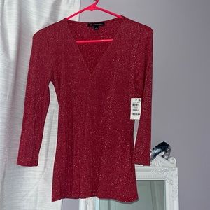 NWT INC SPARKLY TOP